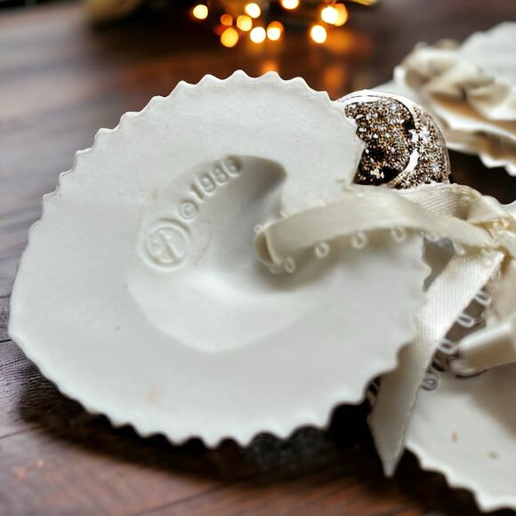 Retired Heart Shell Ornament Artist Margaret Furlong, “Oh Sweetest Hearts" 1986 - Picture 3 of 8